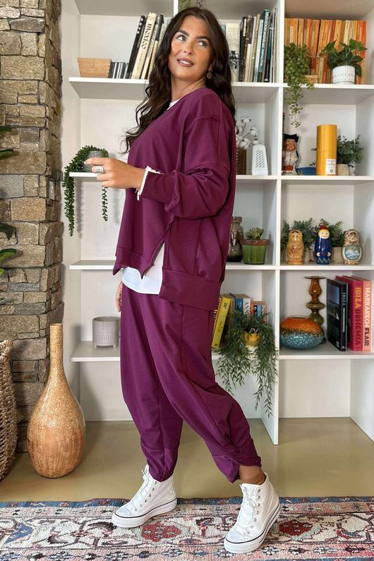 The Sunday Morning V Slouch Sweatshirt Aubergine